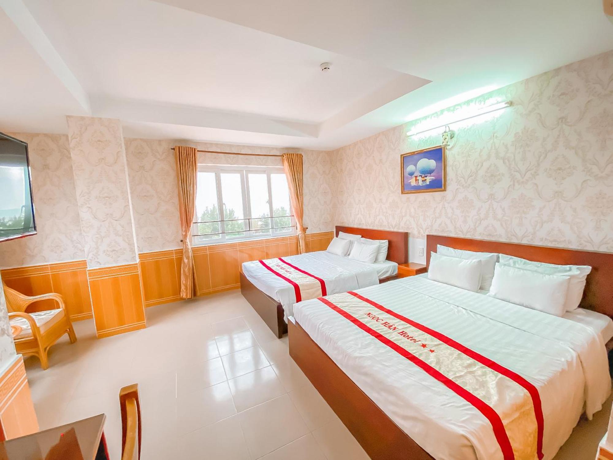 וונג טאו Ngoc Han Hotel By The Moment מראה חיצוני תמונה